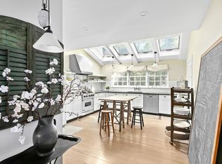 72 Runnymeade Dr, East Hampton, NY 11937