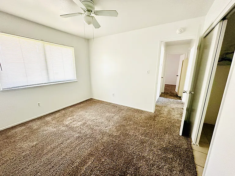 1707 W Swain Rd #0 — Photo 13