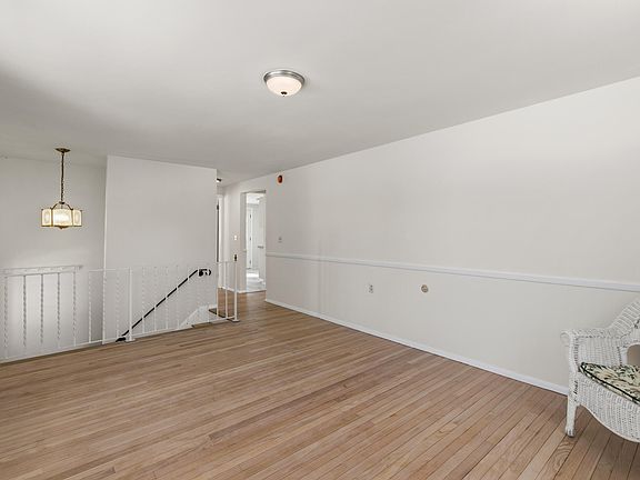 3rd image of 54 Granby Road