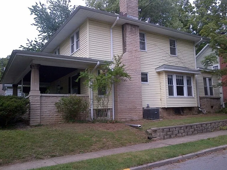 625 S Fess Ave — Photo 1