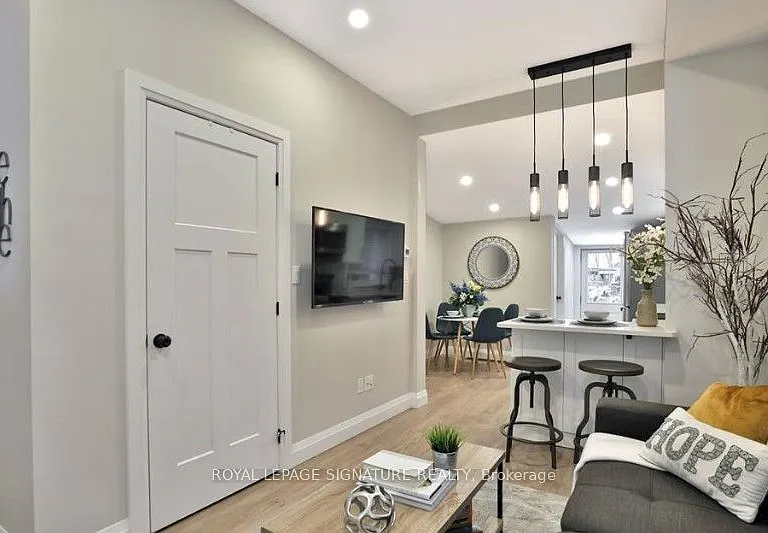 33 Hawthorne Ave — Photo 4