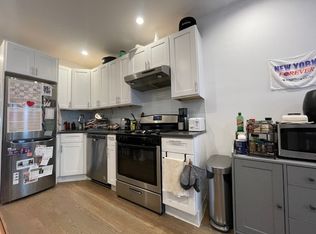 686 Sackett St APT 2R, Brooklyn, NY 11217