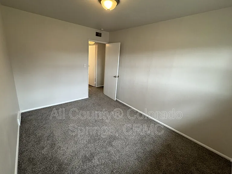 1316 Harrison Rd — Photo 10