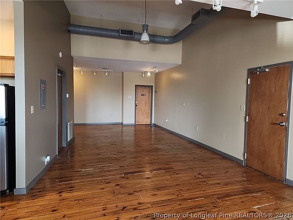5th image of 129-207 Franklin St