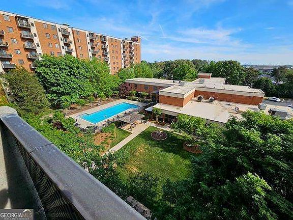 3rd image of 300 Johnson Ferry Rd NE Unit B604