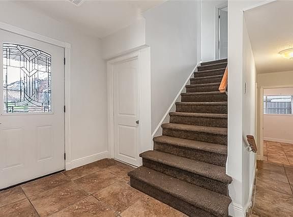 3rd image of 2728 Valentine Ct