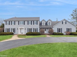 28 Carlisle Rd, Hawthorn Woods, IL 60047