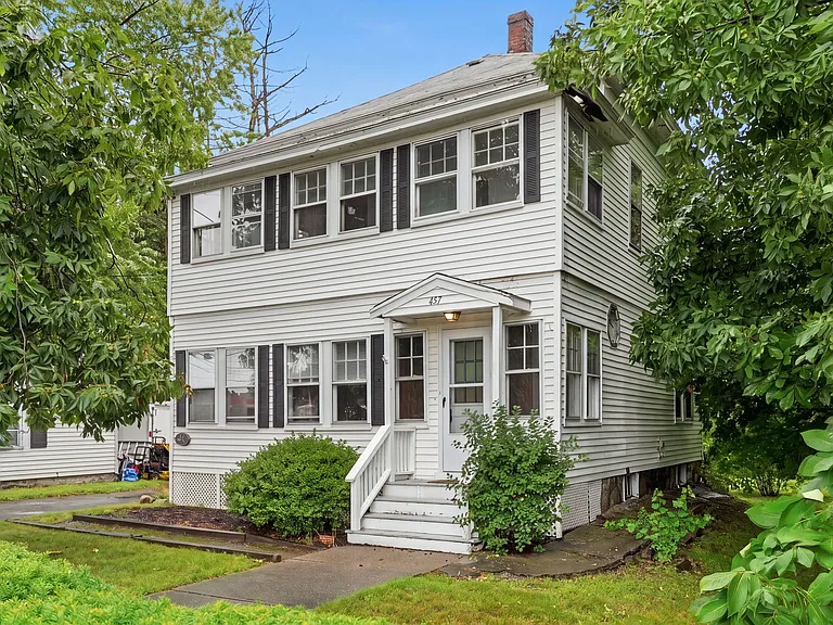 457 N Franklin St — Photo 25