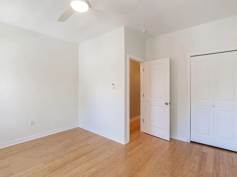 2208 Montrose St — Photo 24