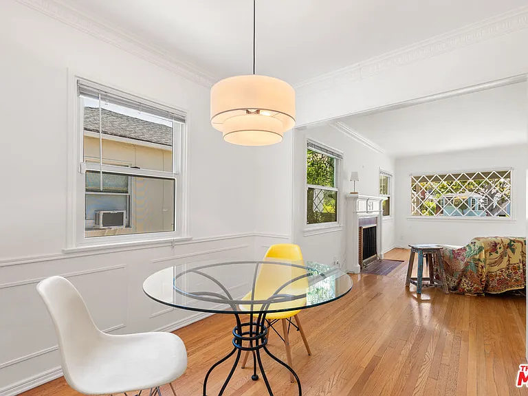 8020 Regis Way — Photo 4