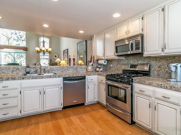 4th image of 4242 Stansbury Ave Unit 307