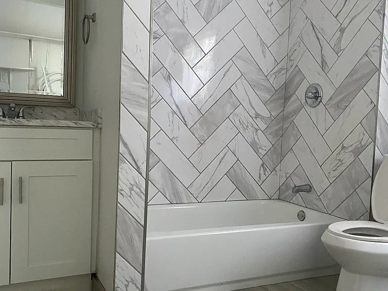 2824 W Montebello Ave — Photo 6