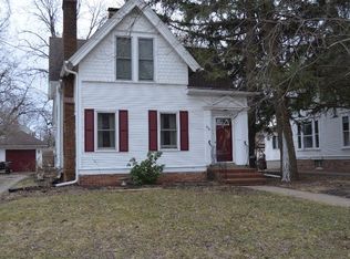 328 N 8th St, Oskaloosa, IA 52577