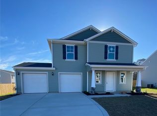 1718 Ennismore Rd, Hope Mills, NC 28348