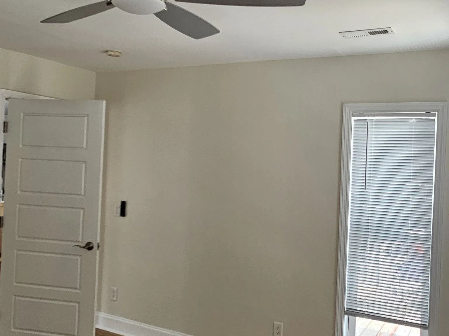 4 bed, 2112 sqft, $4,000 — Photo 4