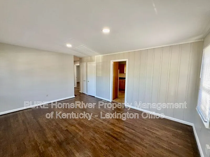 3 bed, 1.0 bath, 850 sqft, $1,250 — Photo 4