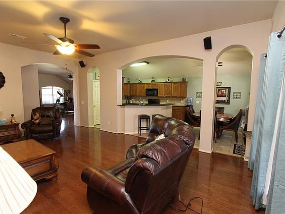 5th image of 7613 Lawnsberry Dr