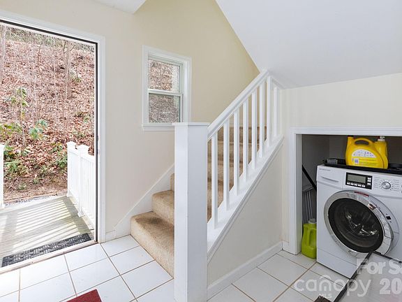 4th image of 14 Lila Ln