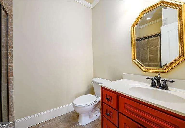 2770 Shumard Oak Dr — Photo 35