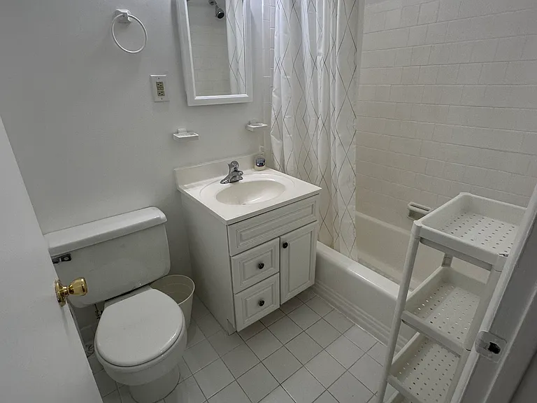 4570 Macarthur Blvd NW #G2 — Photo 8