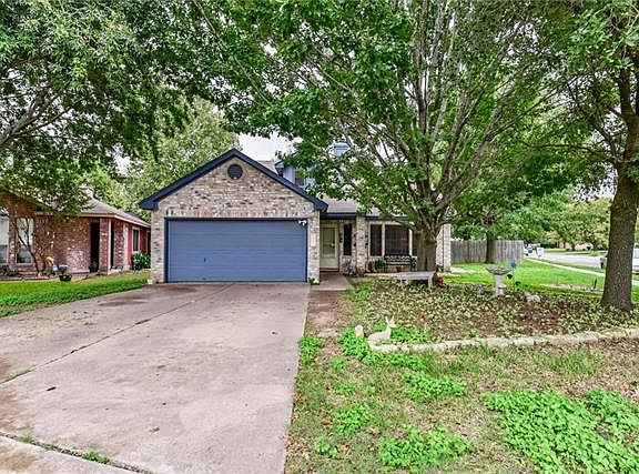 2nd image of 308 Country Aire Dr