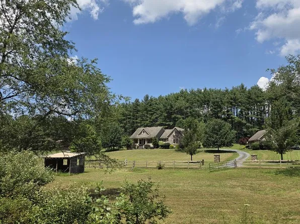 382 Bearclaw Ln, Lewisburg, WV 24901