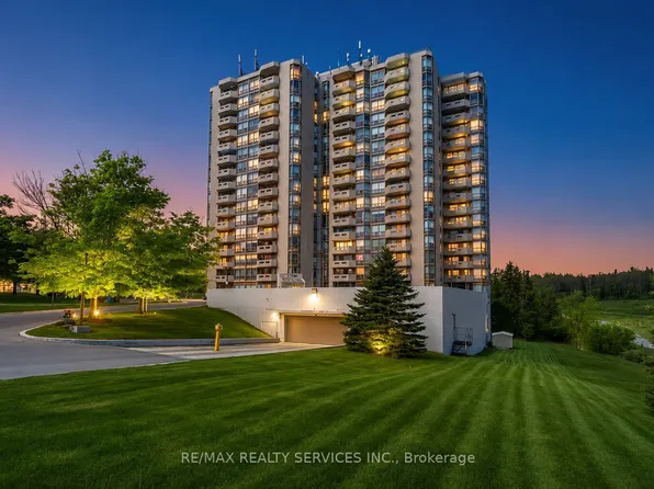 20 McFarlane Dr #107, Halton Hills, ON L7G 5J8
