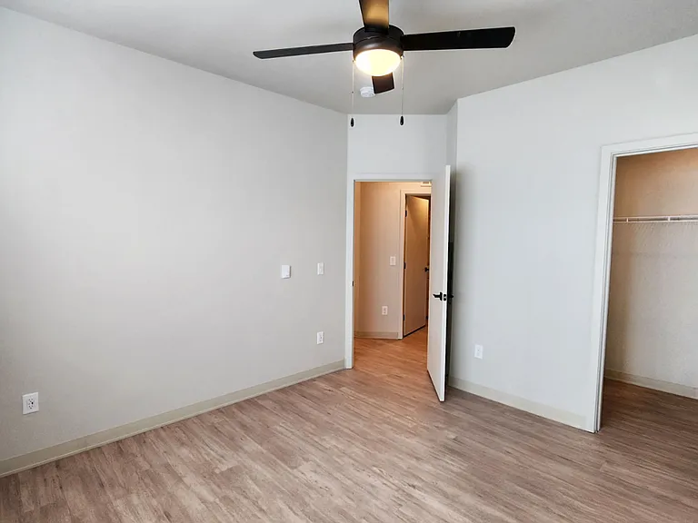 The Vicara Apartments & Townhomes — Photo 35