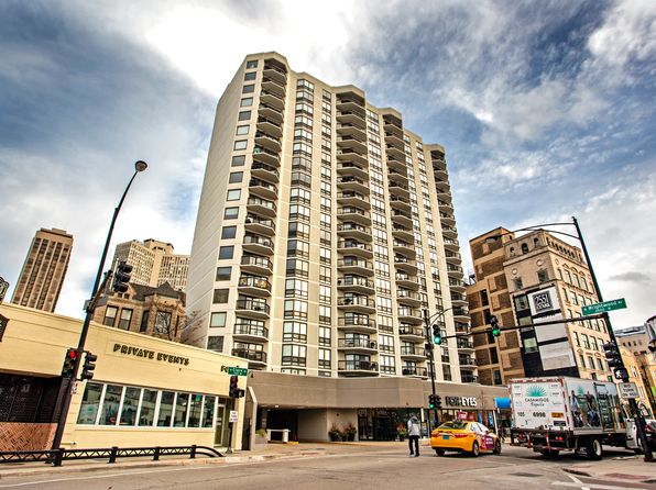 2555 N Clark St APT 1104