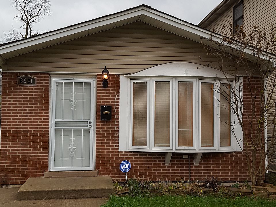 1st image of 6921 S Woodlawn Ave