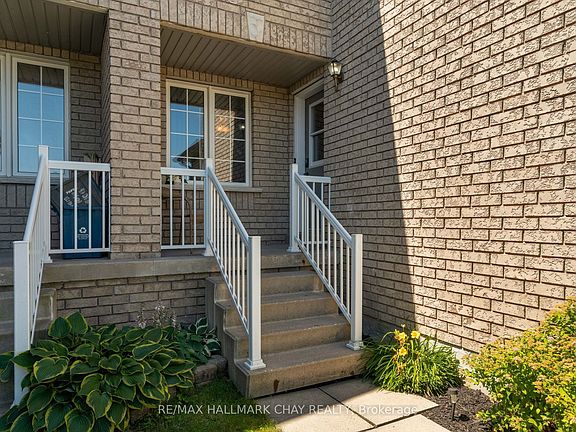 3rd image of 34 Coleman Dr
