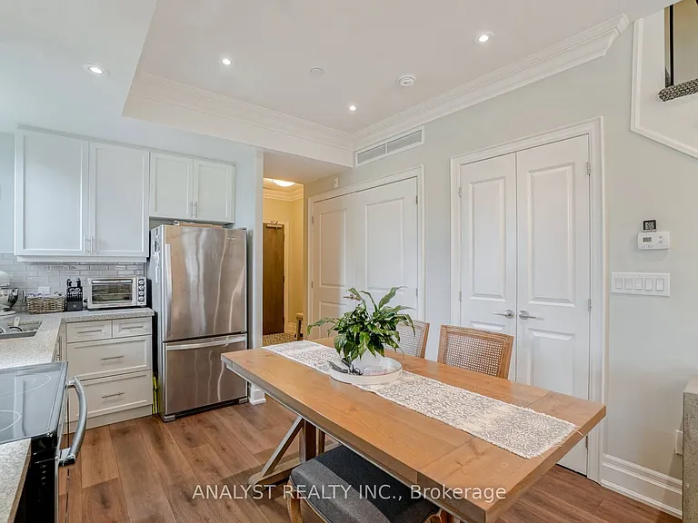 10425 Islington Ave #218 — Photo 12