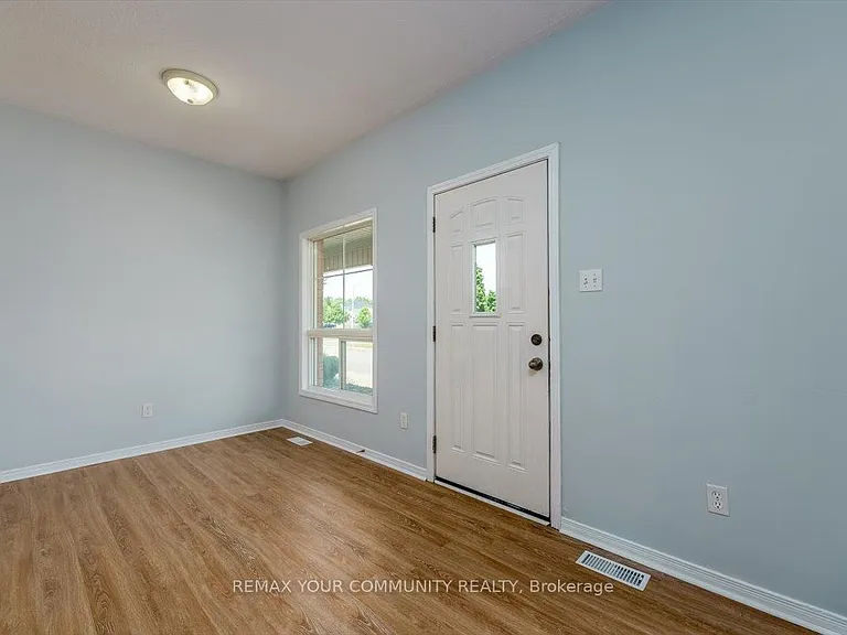 246 Spillsbury Dr #510 — Photo 2