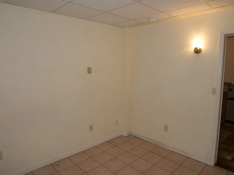 422 South St — Photo 18