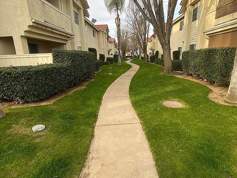 1542 E Alluvial Ave #128 — Photo 30