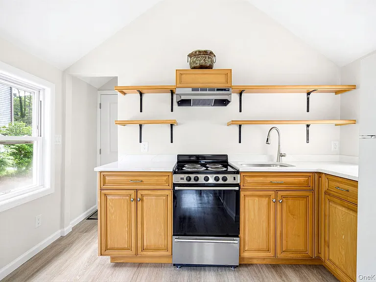 27 Walnut Ave #2 — Photo 12