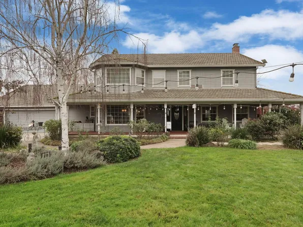 17266 Hillside Dr, Lodi, CA 95240