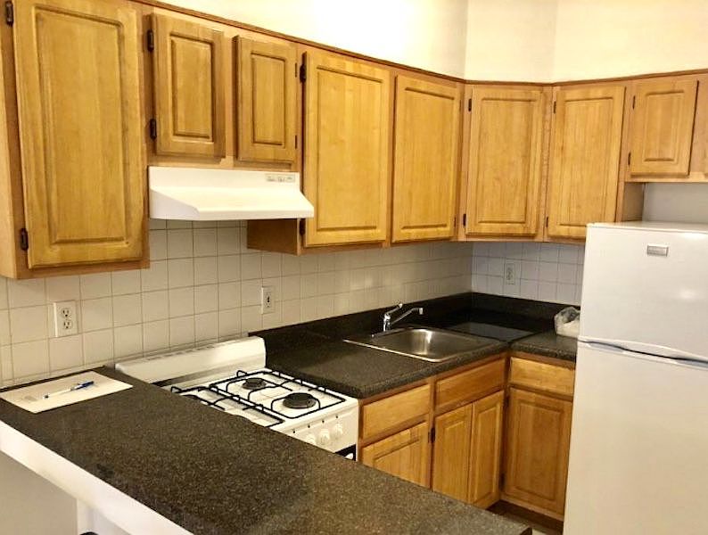 1st image of 2544 23rd St Ste 1