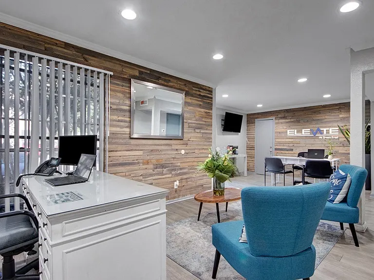Leasing Office