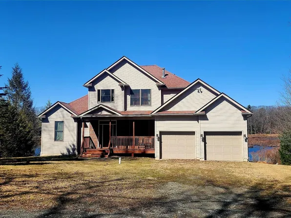 9 Surrey Street, Rock Hill, NY 12775