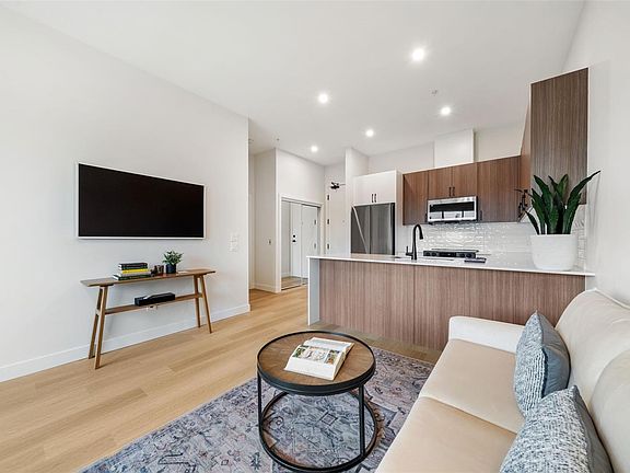 2nd image of 2770 Winster Rd #513