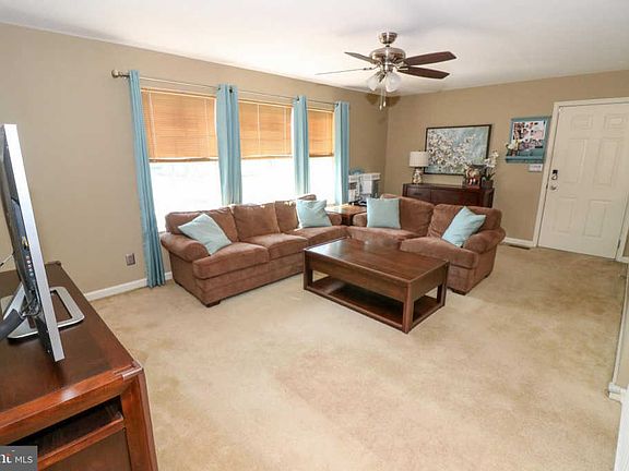 4th image of 13464 Damar Dr