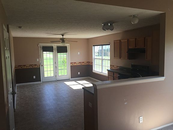 3rd image of 8346 Catchfly Dr
