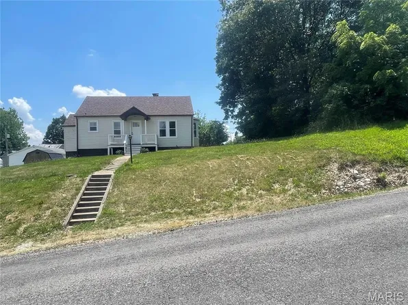 1130 W Gallatin St, Vandalia, IL 62471