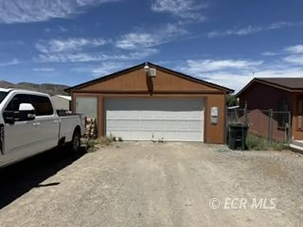 926 Spring Valley Pkwy, Spring Creek, NV 89815