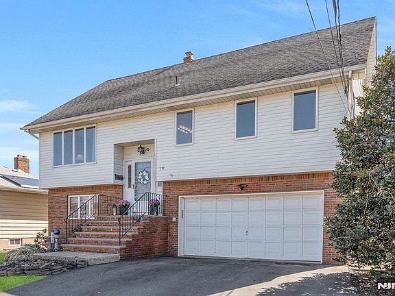 3rd image of 191 Pershing Rd