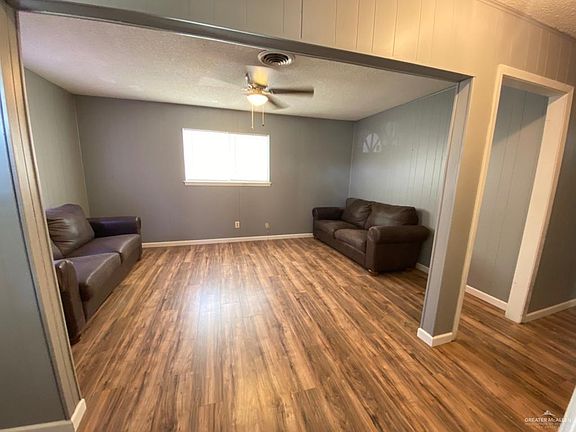 3rd image of 512 N Francisco Ave