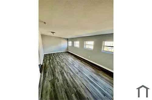 2554 Palm Dr NE Photo 1 2554 Palm Dr NE Photo 1