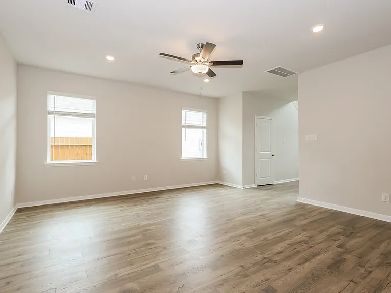 15652 Plum Brook Dr — Photo 7