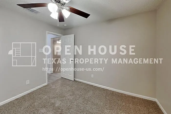 6010 Rocky Point Dr — Photo 11